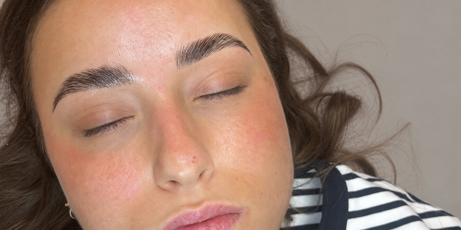 Brow Lamination hos SKÖN – kundebillede 12 med fokus på bryn og øjne